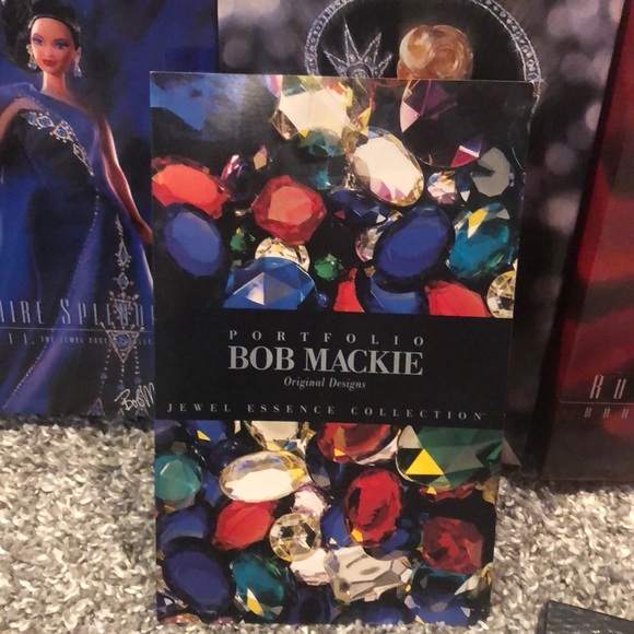 BOB MACKIE JEWEL ESSENCE COLLECTION BARBIE DOLLS -5 barbies, brooch & portfolio - Picture 11 of 13